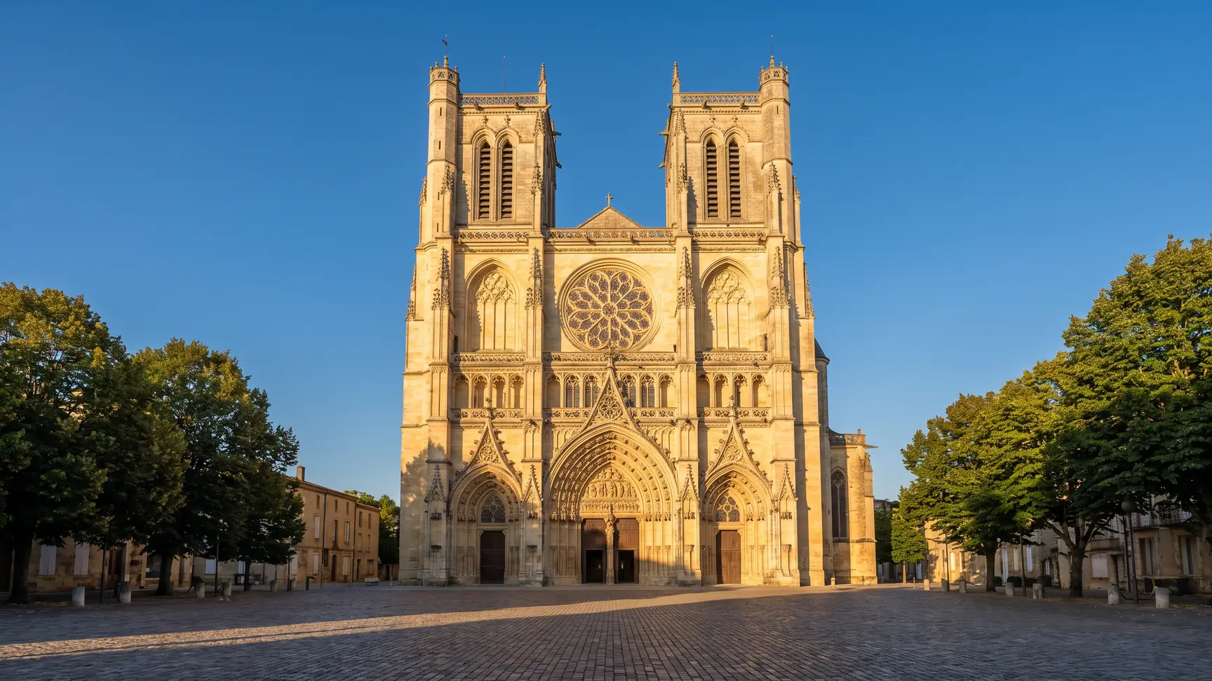 Façade occidentale de la cathédrale Sainte-Marie d'Auch