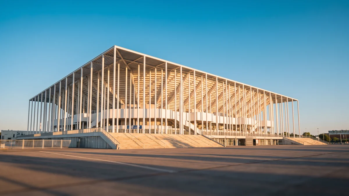 Van avec chauffeur privé près du stade Matmut Atlantique à Bordeaux un soir de match