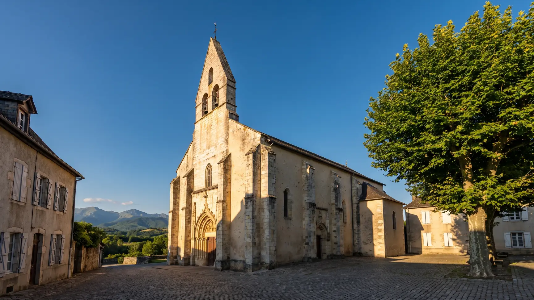 Église Sainte-Catherine de Lasseube dans le Béarn