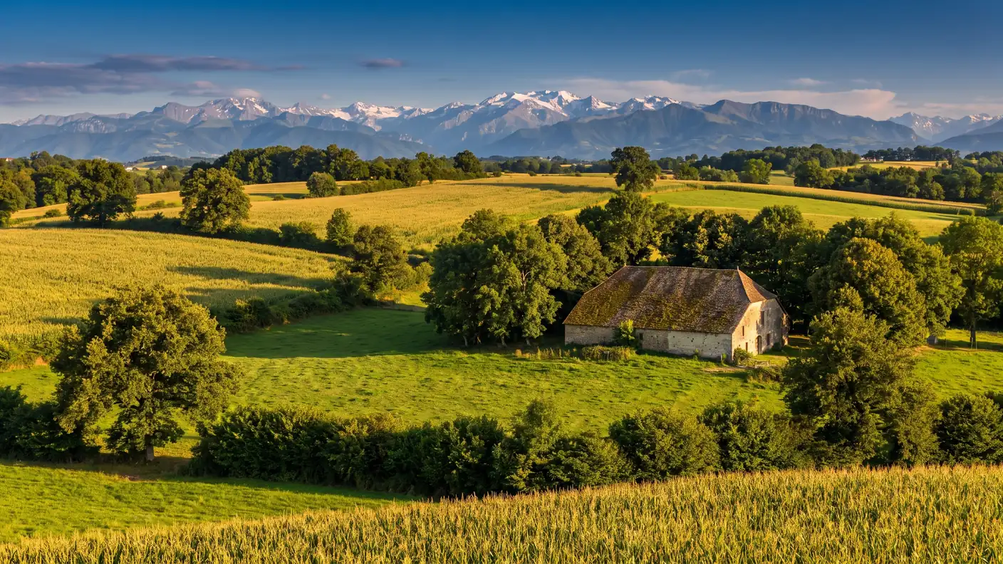 Collines du piémont pyrénéen autour de Lasseube