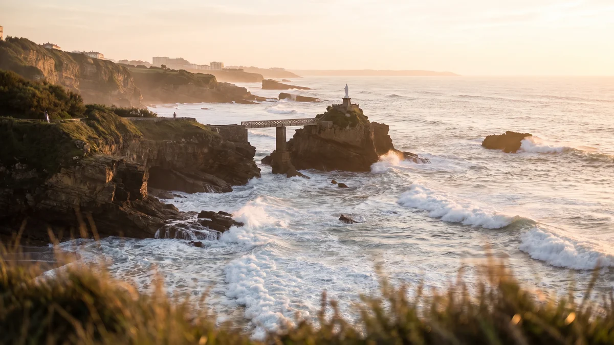Côte basque et océan Atlantique, destination d'un van longue distance depuis Bordeaux