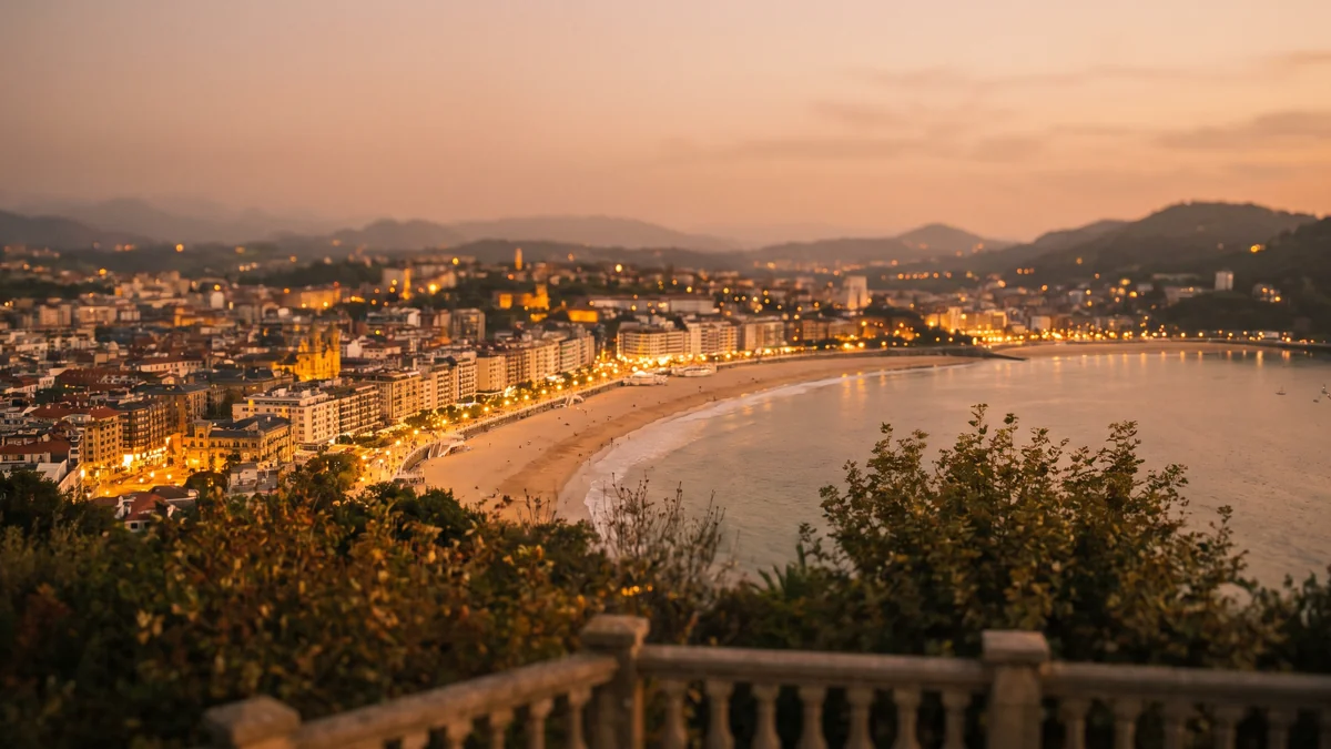 Baie de San Sebastian en Espagne, destination d'un van longue distance depuis Bordeaux