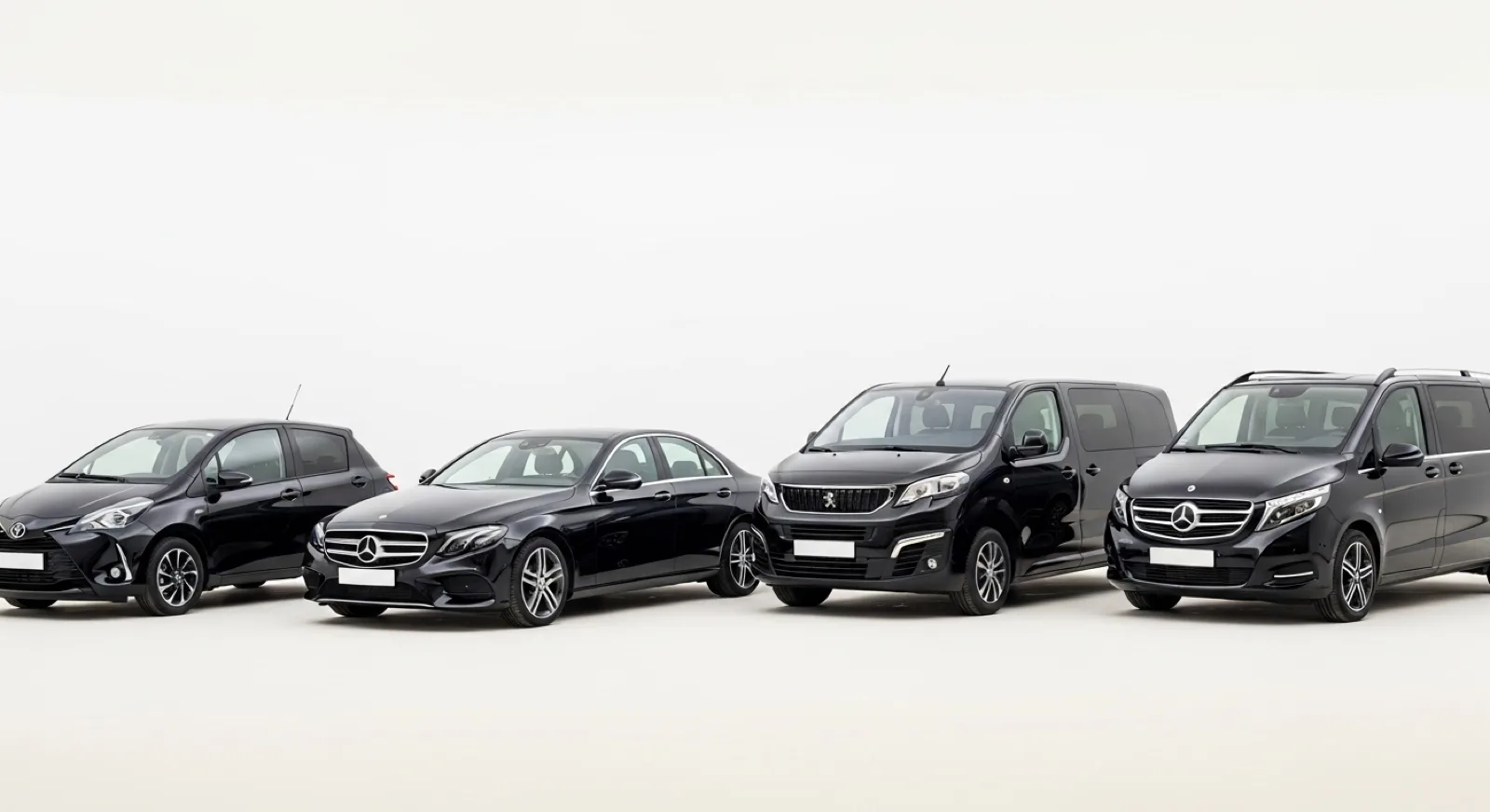 Flotte VTC Bordeaux — Toyota Yaris, Mercedes Classe C, Peugeot Traveller, Mercedes Classe V